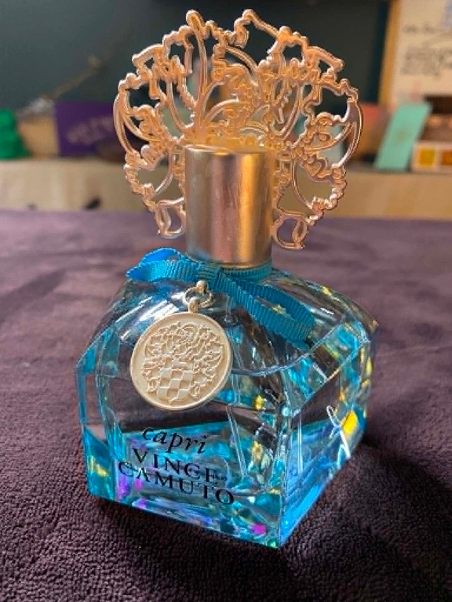 U.NIQUE DROPS™: Women's. Vince Camuto Capri Eau de Parfum. 90-95% Full. Elegant floral-fruity fragrance. Barely Used.
