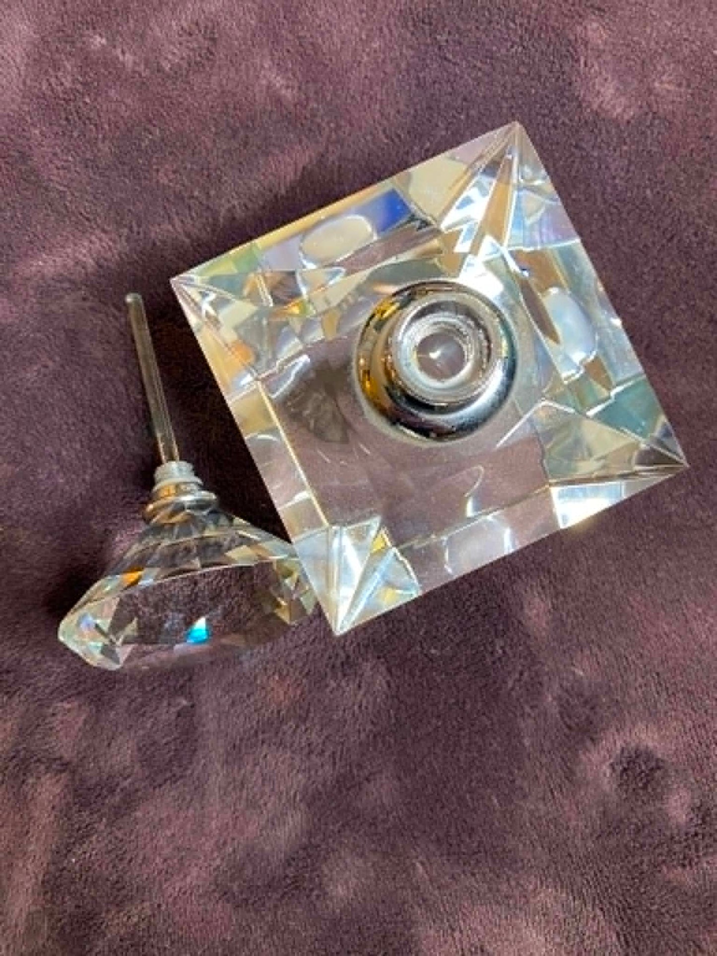 U.NIQUE DROPS™: Vintage Cut Crystal Perfume Bottle. Includes Stopper. Elegant Vanity Décor. Luxe & Heavy. 23 oz.