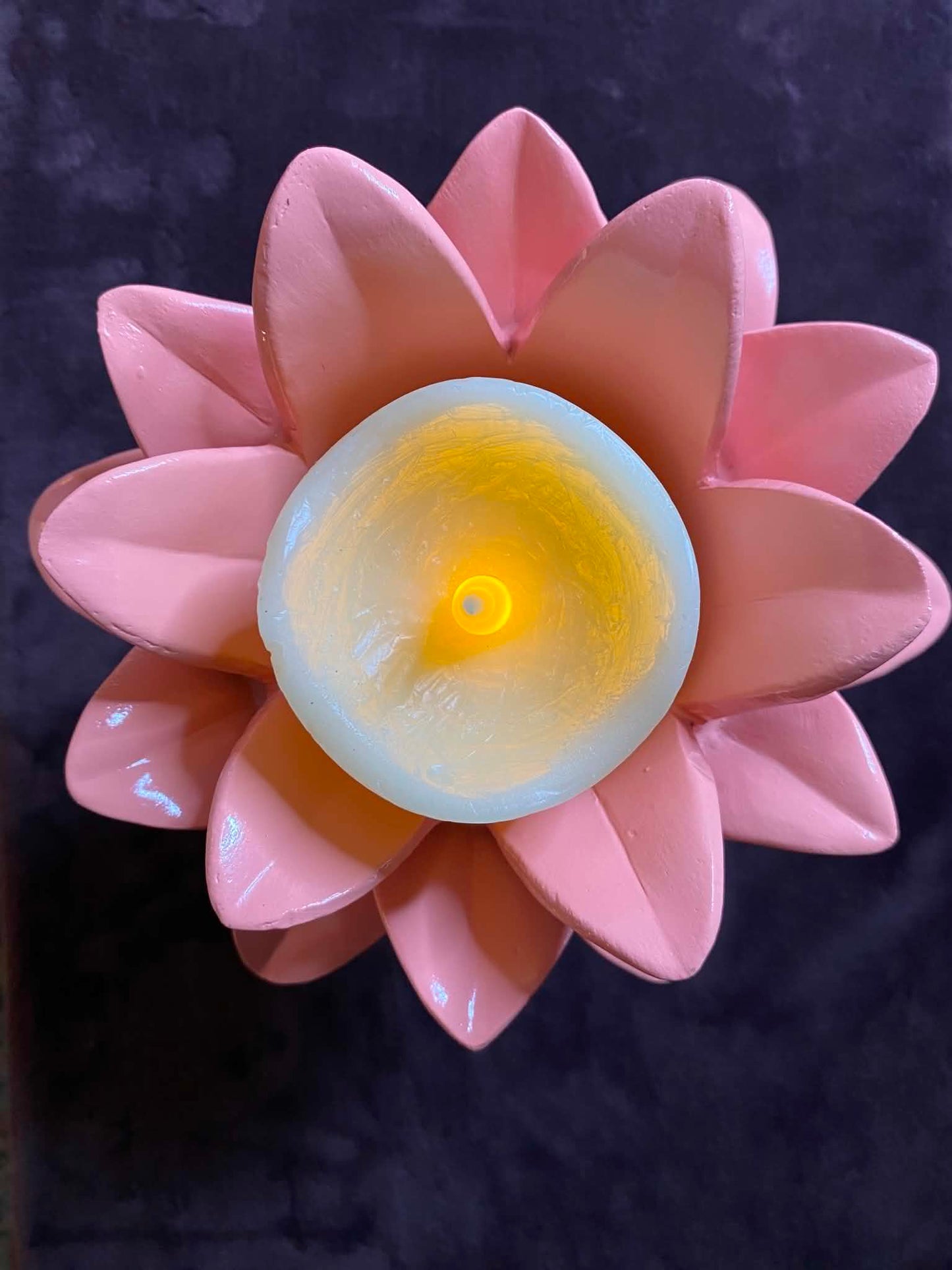 U.NIQUE DROPS™: Pink Ceramic Lotus Flower Candle Holder. LED Flameless Candle. Three Hands Décor.